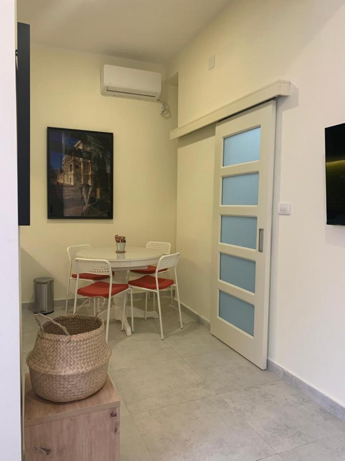 Sunlit Artist Studio Belgrado Exterior foto